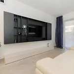 Stars Premium By Belmont Realty Daire