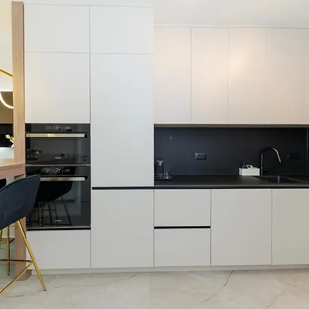 Stars Premium By Belmont Realty Apartment