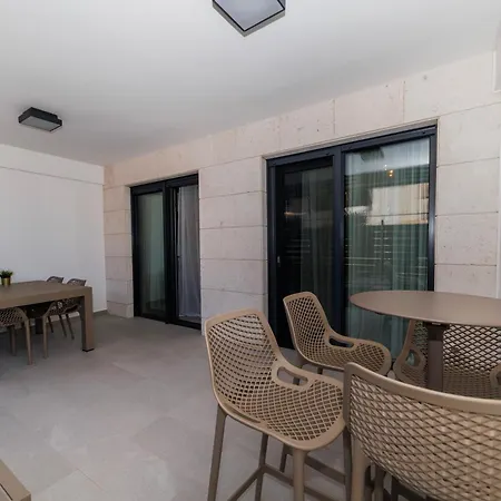 Stars Premium By Belmont Realty Apartment *