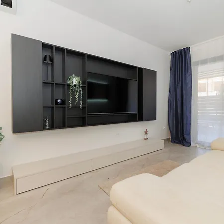Stars Premium By Belmont Realty Apartment
